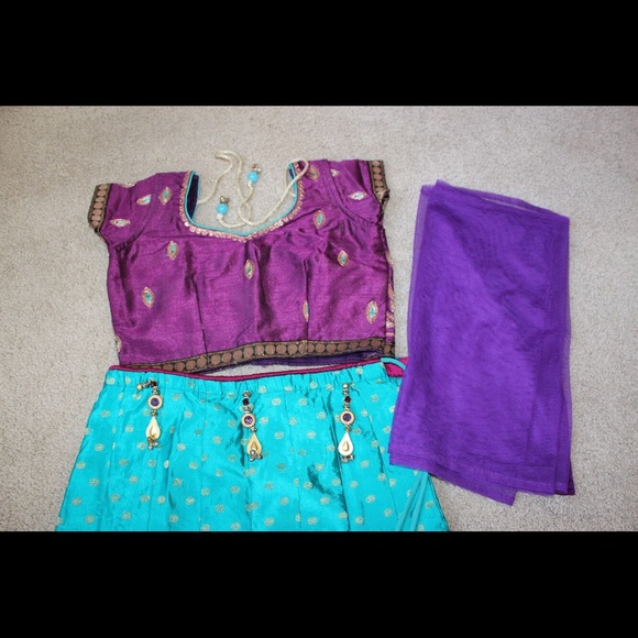 Chuniya choli - Picture 6 of 8